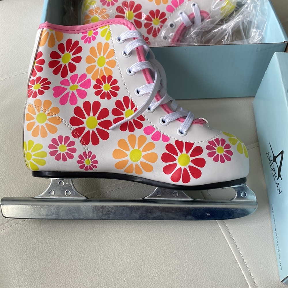 ✨Brand New✨ American Ice Skates for girls/kids